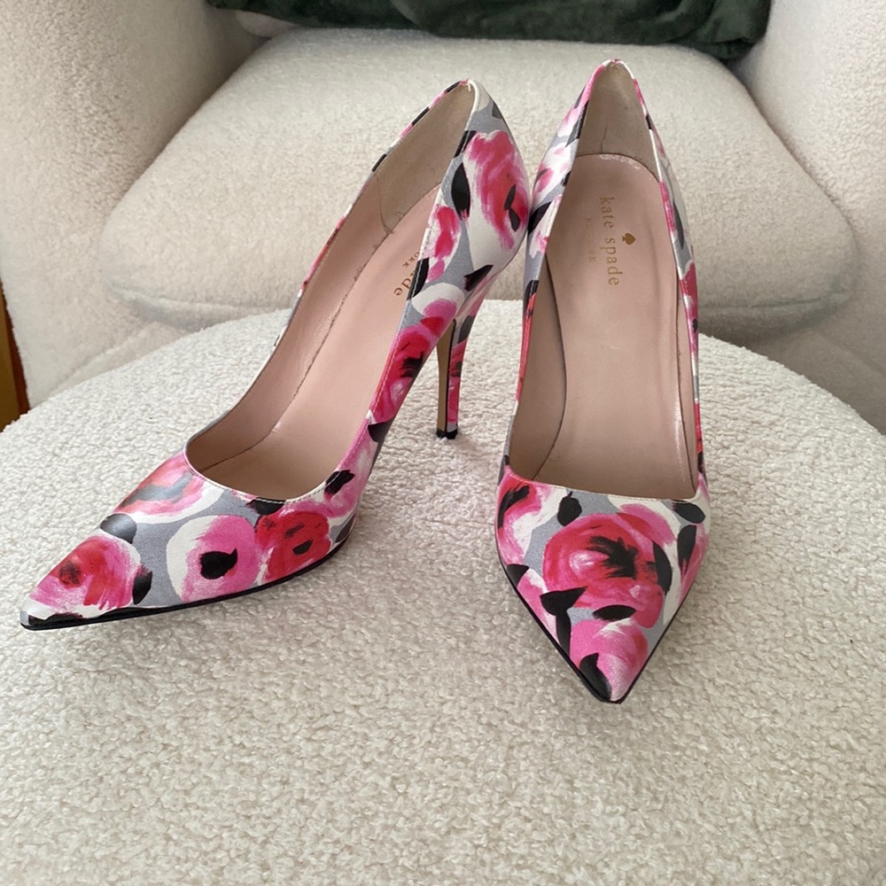Kate spade Licorice Pink Rose Garden Print Heels